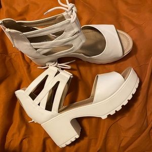 Koi platform lace heel white sandal size 9